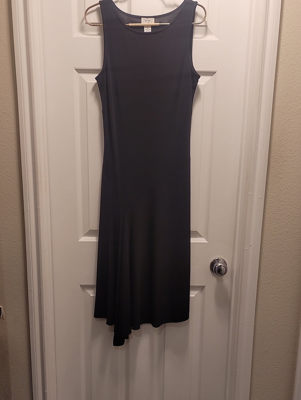 Ann Taylor Loft Sleeveless Asymmetrical Hem Black Dress SZ 8